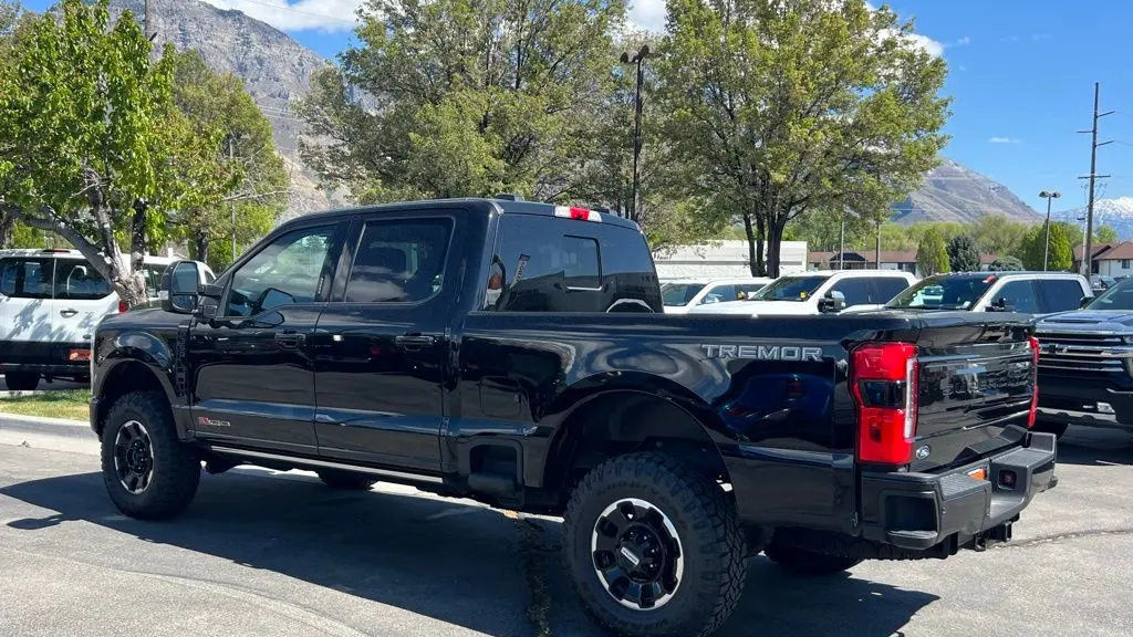2026 Ford F-350 Super Duty Platinum