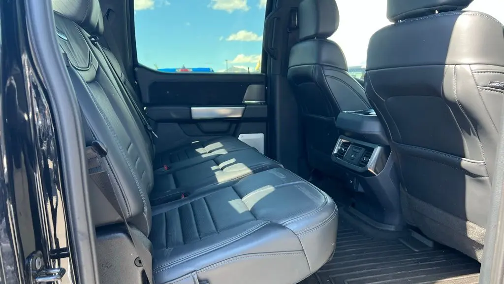 2026 Ford F-350 Super Duty Platinum