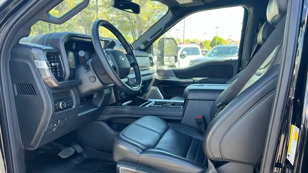 2026 Ford F-350 Super Duty Platinum