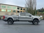 2023 F-350 Super Duty Thumbnail 2