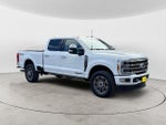 2023 F-350 Super Duty Thumbnail 3