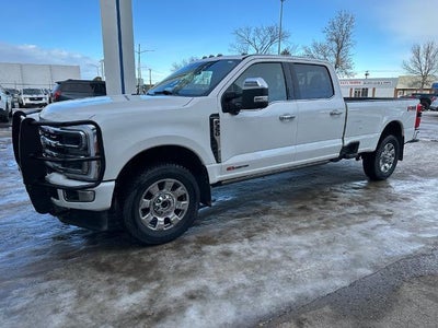 Photo of a 2024 Ford F-350 Super Duty 4X4 Platinum 4DR Crew Cab 6.8 FT. SB SRW Pickup for sale