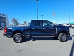 2025 F-350 Super Duty Thumbnail 2