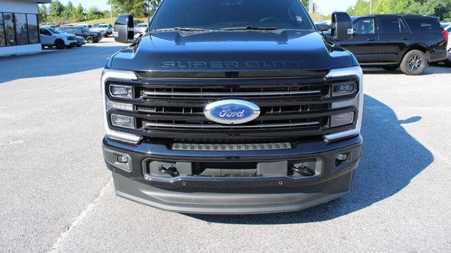 2025 Ford F-350 Super Duty Platinum