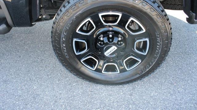 2025 Ford F-350 Super Duty Platinum