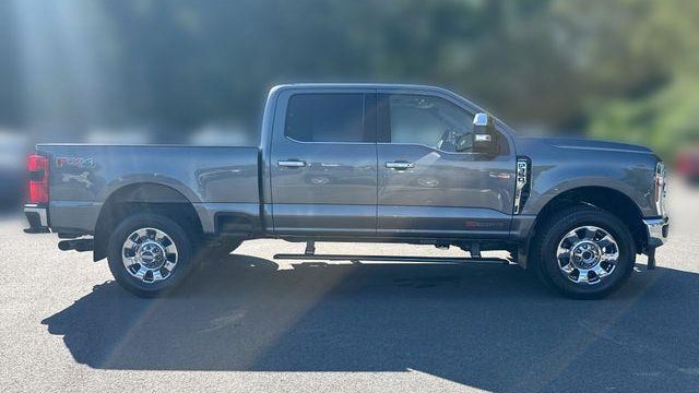 2025 Ford F-350 Super Duty XLT