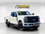 2025 F-350 Super Duty Thumbnail 1