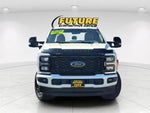 2025 F-350 Super Duty Thumbnail 2