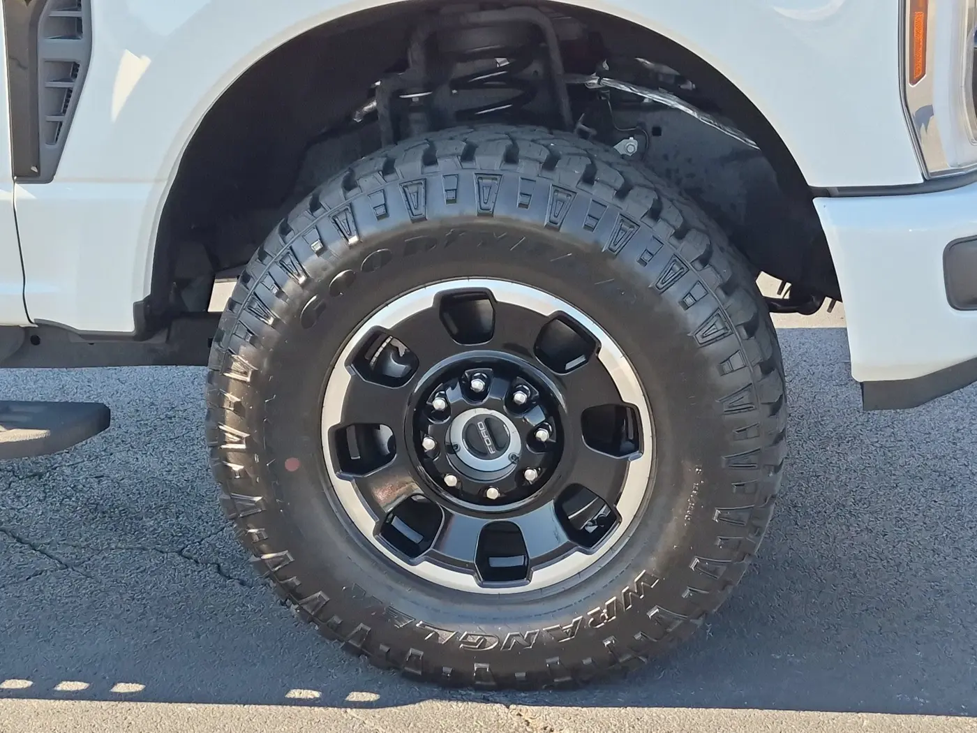 2025 Ford F-350 - $77,811