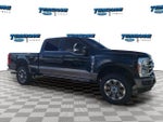 2023 F-350 Super Duty Thumbnail 3