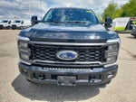2023 F-350 Super Duty Thumbnail 3