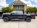 2024 F-350 Super Duty Thumbnail 2