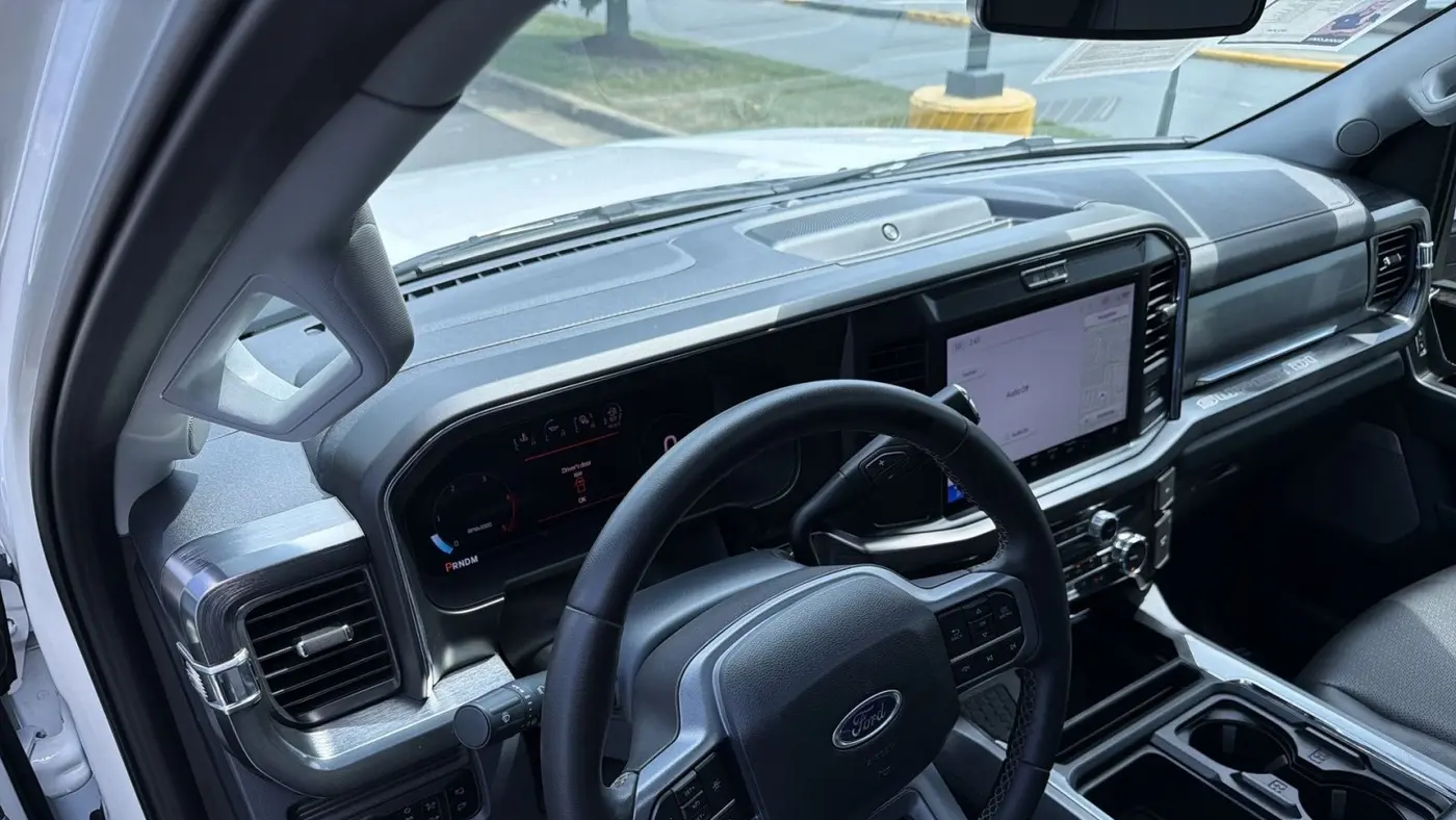 2025 Ford F-350 Super Duty XLT