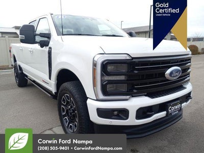 2025 Ford F-350 Super Duty 4X4 Platinum 4DR Crew Cab 6.8 FT. SB SRW Pickup