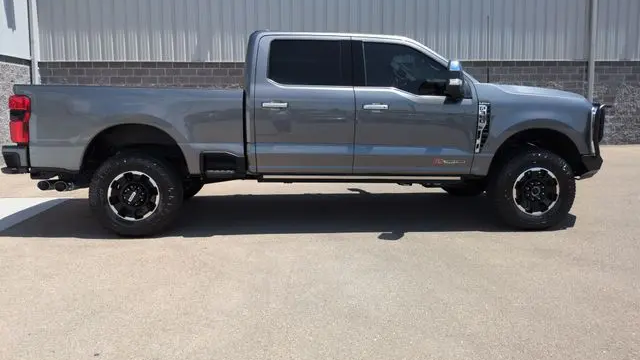 2025 Ford F-350 Super Duty King Ranch