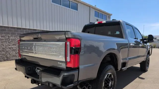 2025 Ford F-350 Super Duty King Ranch