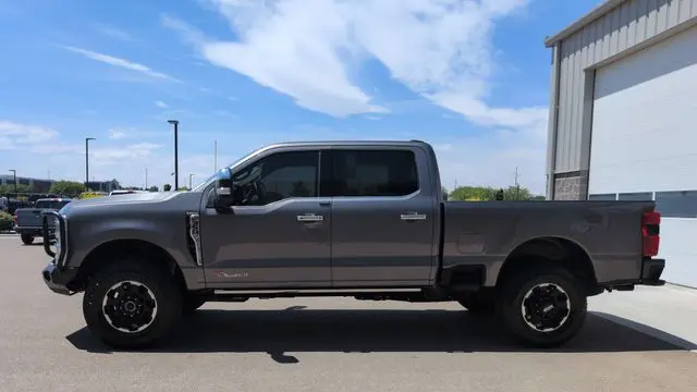 2025 Ford F-350 Super Duty King Ranch