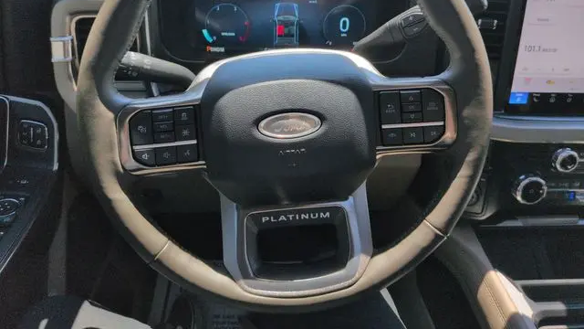 2025 Ford F-350 Super Duty King Ranch