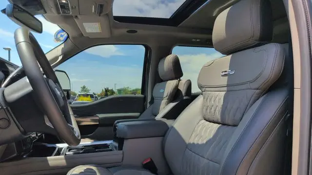 2025 Ford F-350 Super Duty King Ranch