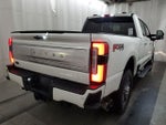 2023 F-350 Super Duty Thumbnail 3