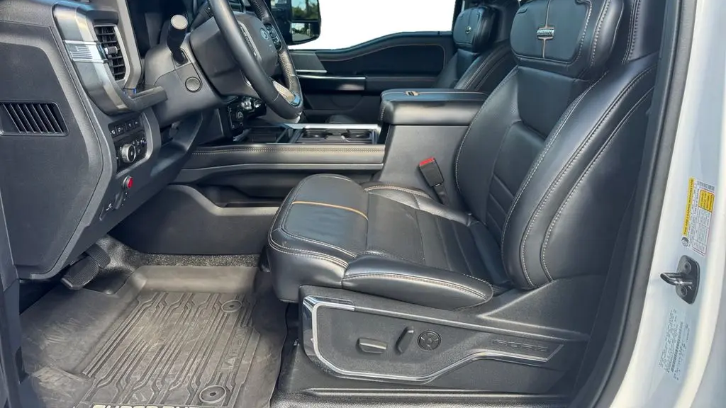 2024 Ford F-350 Super Duty Lariat