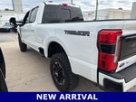 2025 F-350 Super Duty Thumbnail 5