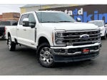 2025 F-350 Super Duty Thumbnail 2