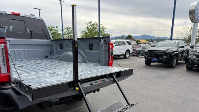 2025 Ford F-350 Super Duty King Ranch