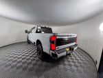 2025 F-350 Super Duty Thumbnail 3