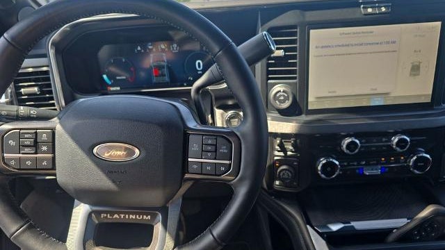 2025 Ford F-350 Super Duty Platinum