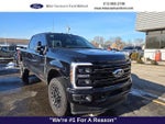 2025 F-350 Super Duty Thumbnail 3