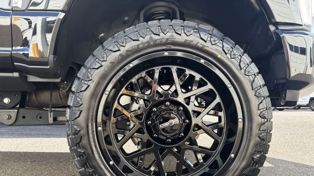 2024 Ford F-350 Super Duty Platinum