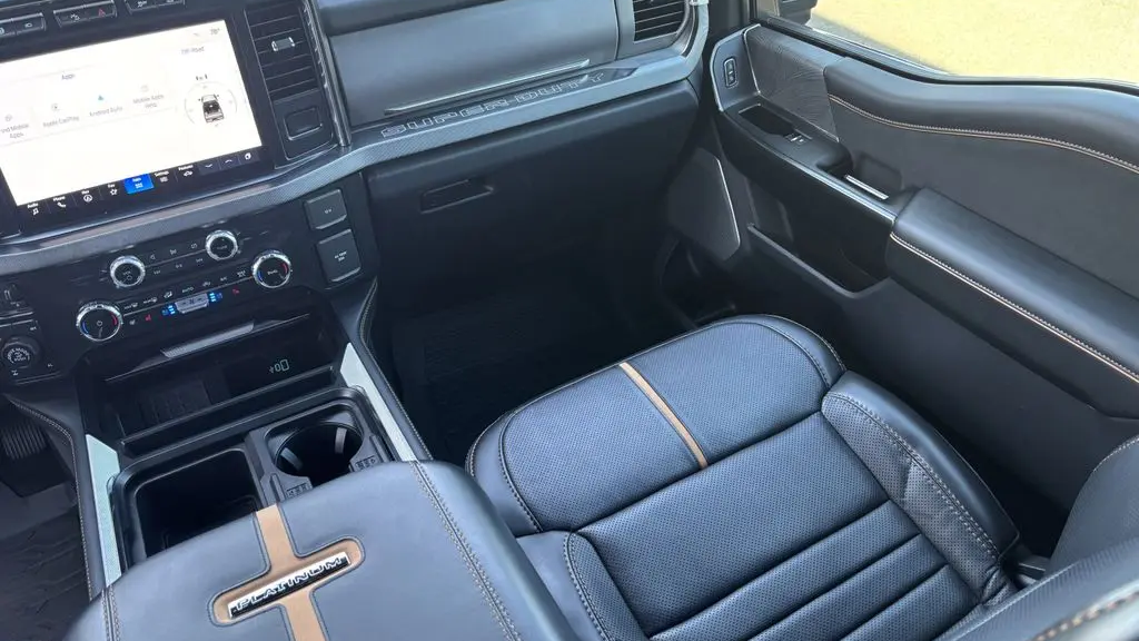 2024 Ford F-350 Super Duty Platinum