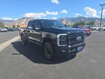2025 F-350 Super Duty Thumbnail 3