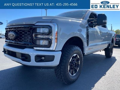 2025 Ford F-350 Super Duty 4X4 Lariat 4DR Crew Cab 6.8 FT. SB SRW Pickup