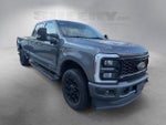 2025 F-350 Super Duty Thumbnail 2