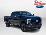 2025 F-350 Super Duty Thumbnail 4