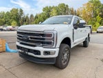 2025 F-350 Super Duty Thumbnail 2