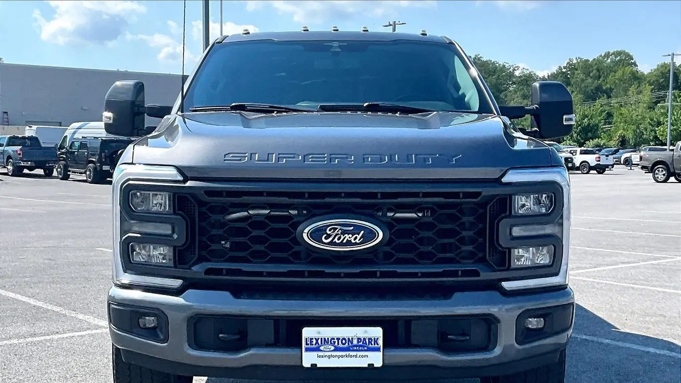 2023 Ford F-350 Super Duty XLT