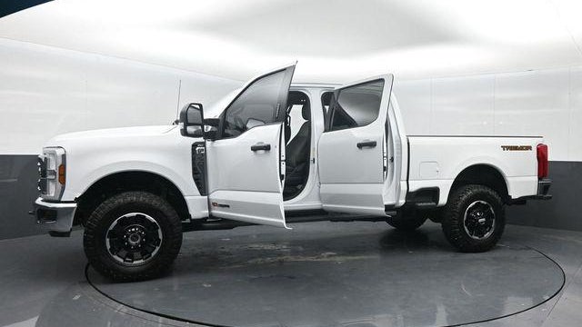 2023 Ford F-350 Super Duty XLT