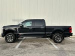 2024 F-350 Super Duty Thumbnail 2