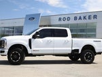 2025 F-350 Super Duty Thumbnail 3