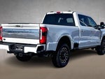 2023 F-350 Super Duty Thumbnail 2