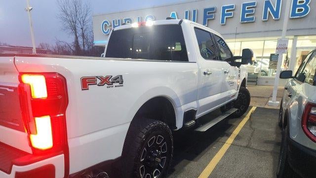 2024 Ford F-350 Super Duty Lariat