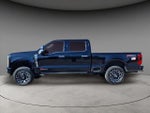 2024 F-350 Super Duty Thumbnail 2