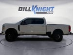 2025 F-350 Super Duty Thumbnail 2