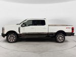 2025 F-350 Super Duty Thumbnail 2