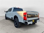 2025 F-350 Super Duty Thumbnail 3