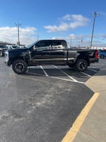 2025 F-350 Super Duty Thumbnail 3