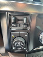 2025 F-350 Super Duty Thumbnail 24